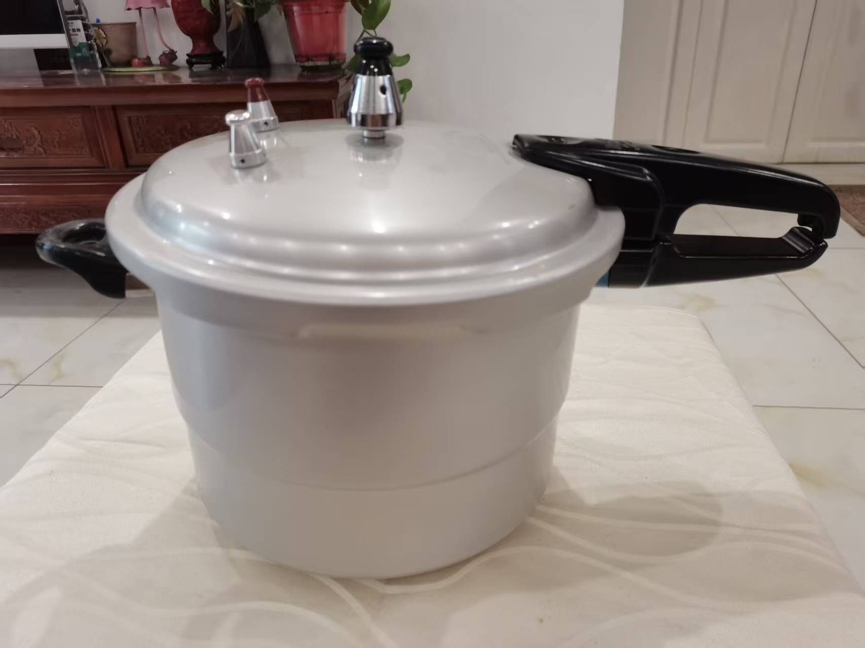 双喜小康装升级版压力锅18cm